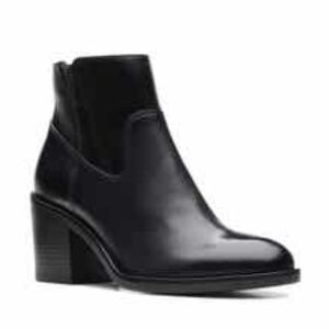Clarks Valvestino Lo Leather Ankle Boot Chunk Heel 9 New Trendy Spring Black CBK